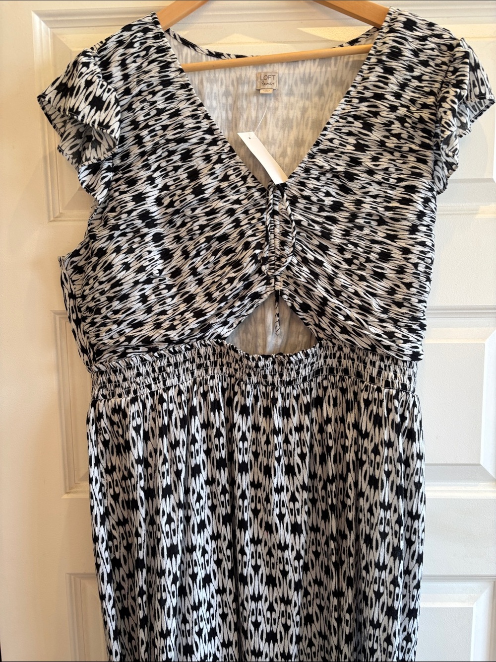 LOFT Beach smocked Black and White Maxi Dress Ruffle sleeve boho resort